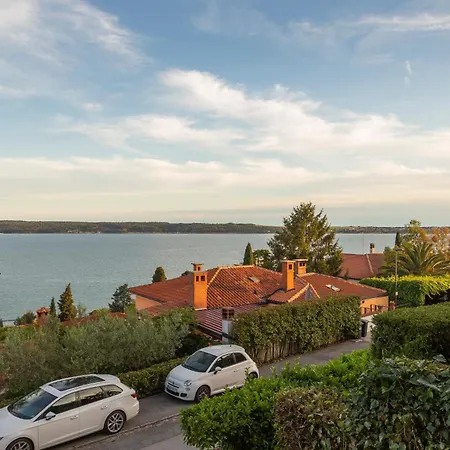 Sunny Apartment Portoroz